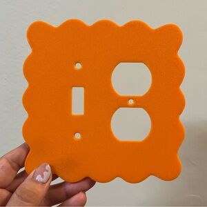 Wiggle switch plate cover